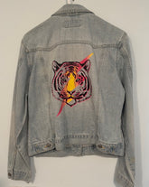 Old Navy Blue Jeans Denim Jacket TIGER BOWIE BOLT Size Large