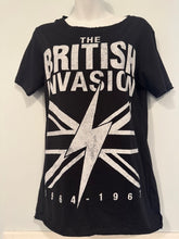 Pre-Owned Odd People Distressed The British Invasion Tee Shirt Size Large