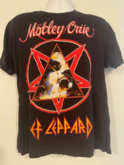 Pre-Owned Motley Crue/Def Leppard 2022 Concert Tour Tee Shirt Size Large