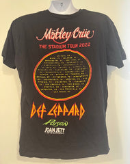 Pre-Owned Motley Crue/Def Leppard 2022 Concert Tour Tee Shirt Size Large