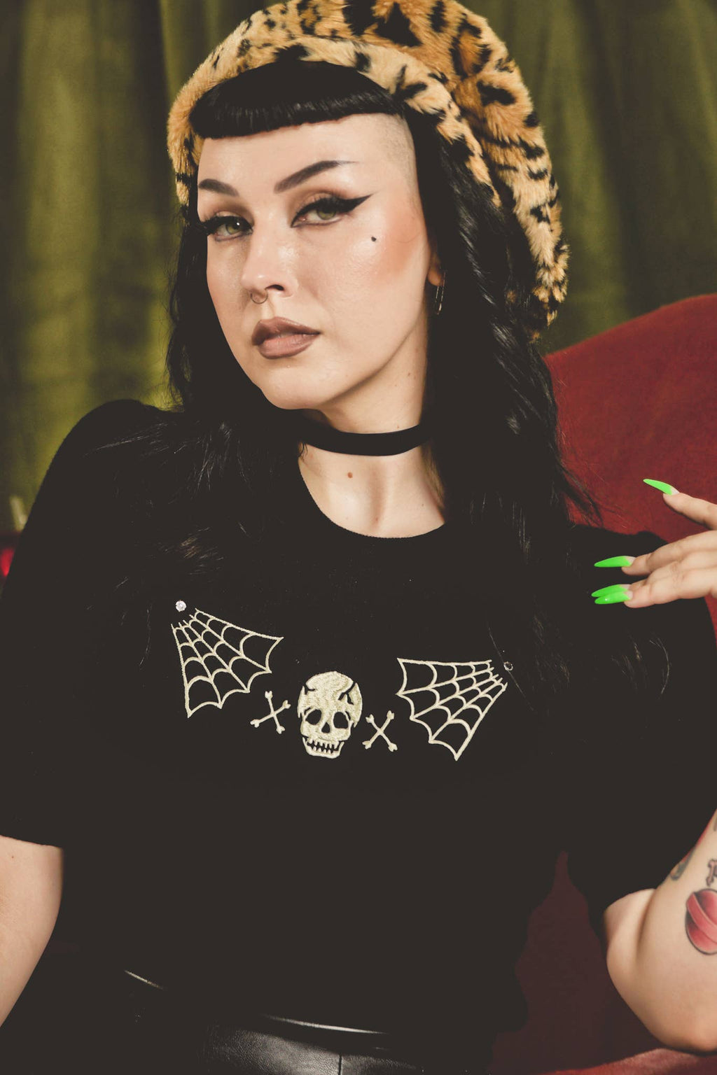 Skull Web Short Sleeve Sweater in Black