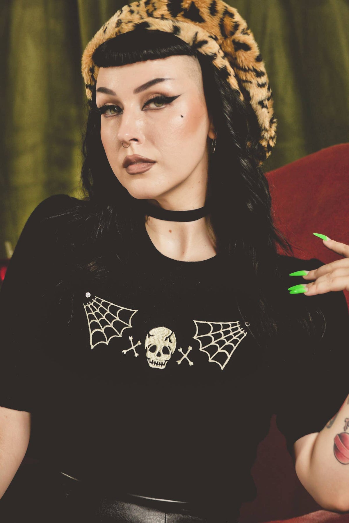 Skull Web Short Sleeve Sweater in Black