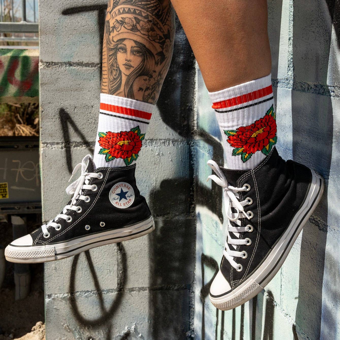 INDESTRUCTIBLE Peony Socks