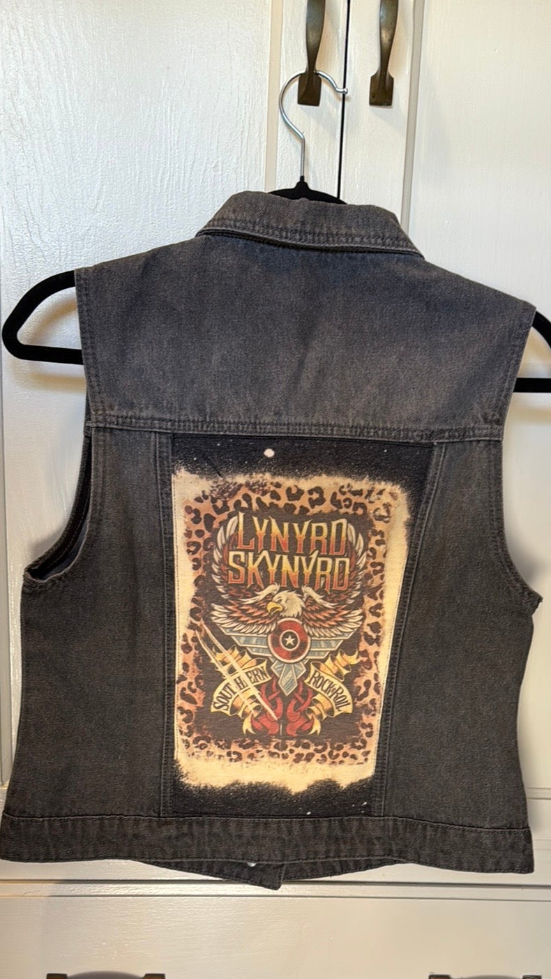 Custom Lynyrd Skynyrd Denim Vest with Graphic Patch Size Small Main image