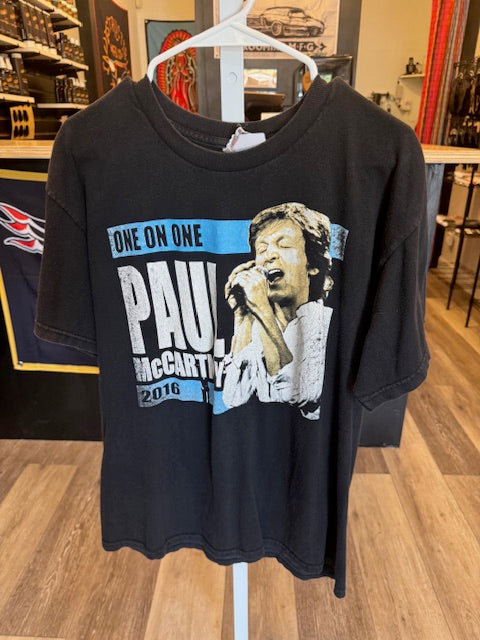 Men's Paul McCartney One on One 2016 Tee Shirt Size Large