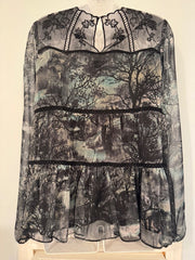 Pre-Owned Harlyn Lace Long Sleeve Sheer Top Size Medium