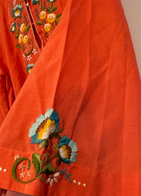 Pre-Owned Peach Embroidered Button Up Top Size Medium