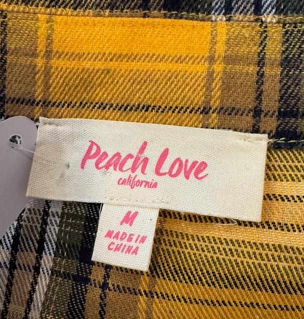 Pre-Owned Peach Love Big Button Flannel Size Medium