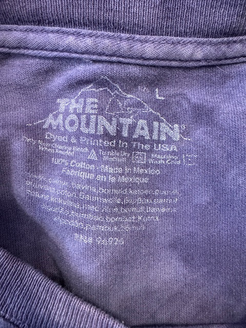 Pre-Owned Panda "The Mountain" Tee Shirt Large w/ Pinholes