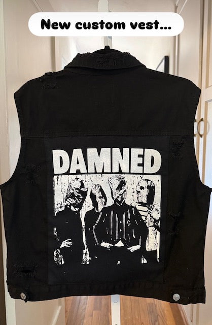 CUSTOM ALMOST FAMOUS BLACK "DAMMED" GRAPHIC PATCH VEST SIZE XL Main image