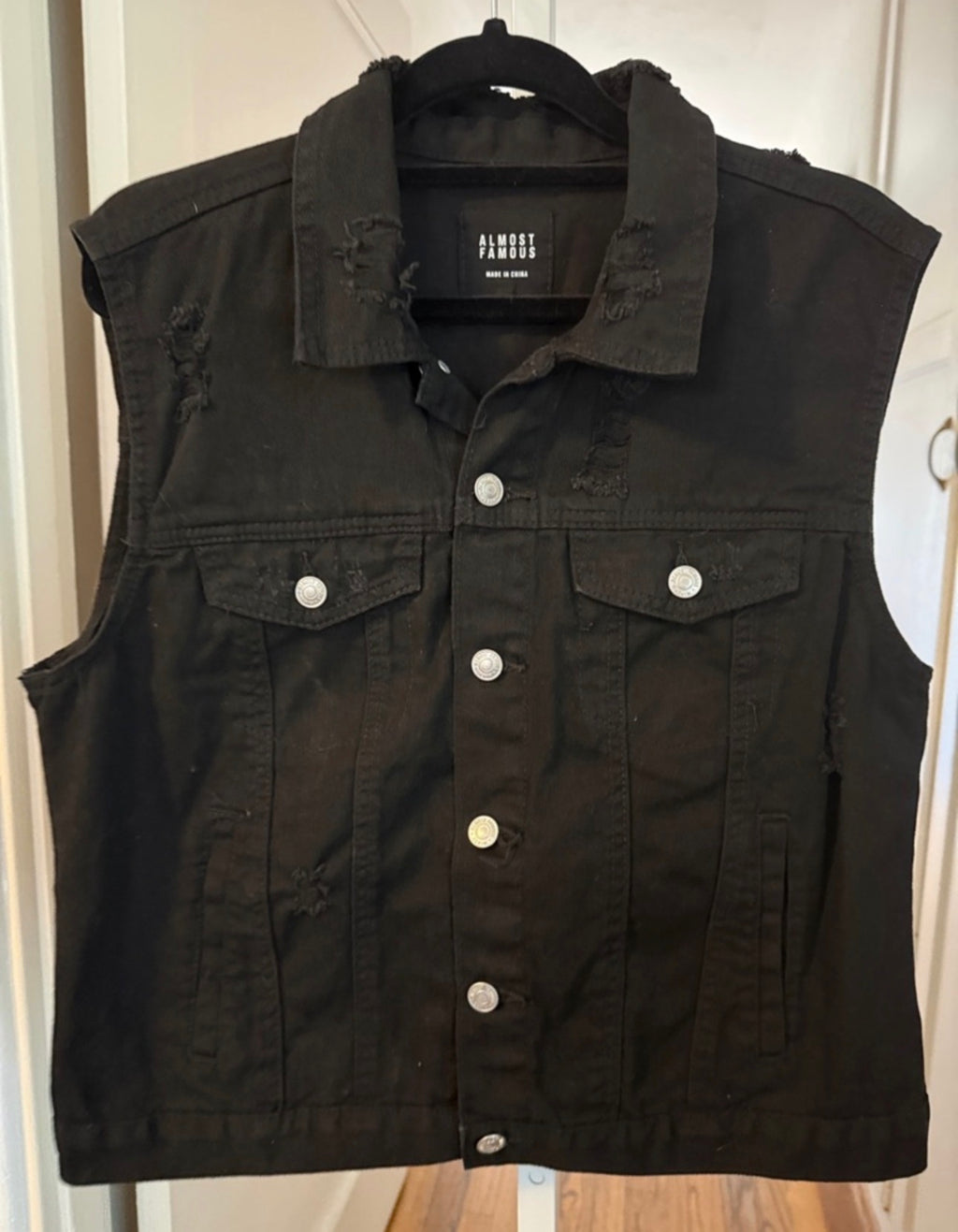 CUSTOM ALMOST FAMOUS BLACK "DAMMED" GRAPHIC PATCH VEST SIZE XL