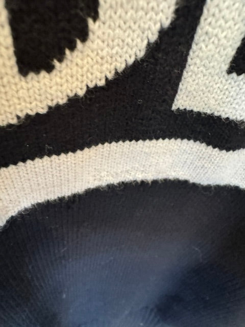 PRE-OWNED DELTA BOMBERS SWEATER SIZE SMALL