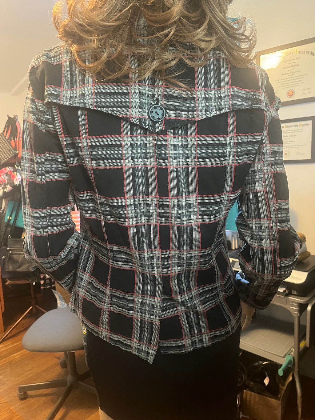 Vintage Volcom Plaid Button Up Jacket Size Medium