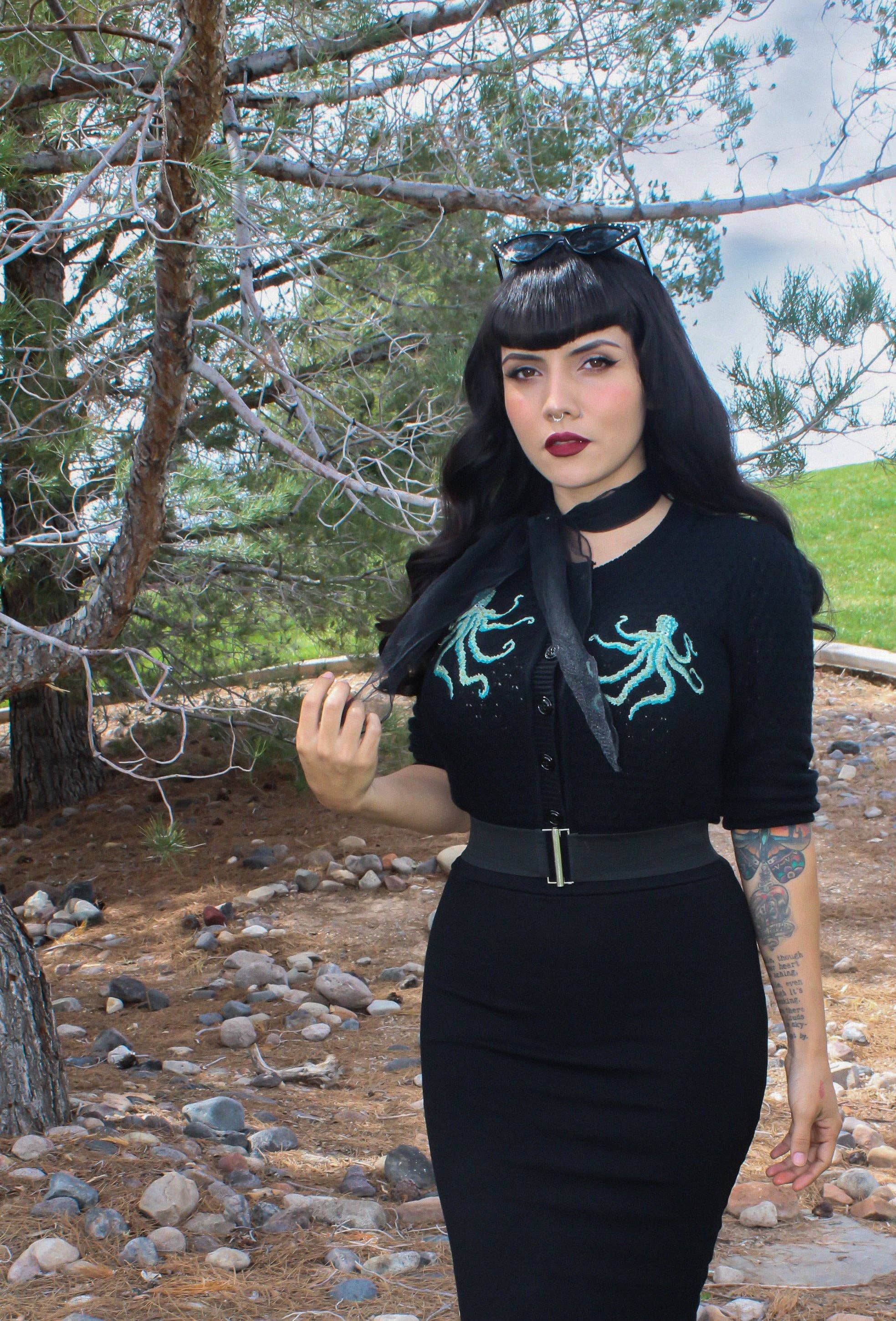 NWT The Waltz Of The Octopus Cropped Cardigan in Black