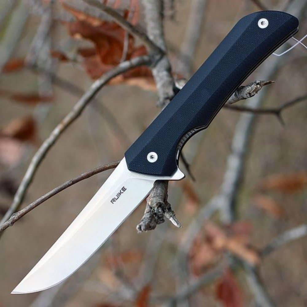 Ruike Hussar 121-B Blade, Black G-10 Handle with Clip